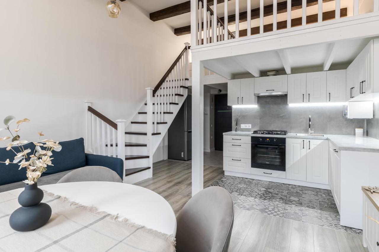 Inshiapartments On Slovatskoho Str Львов Экстерьер фото